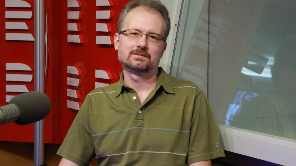 Historik Filip Outrata byl hostem ve vysílání Radiožurnálu