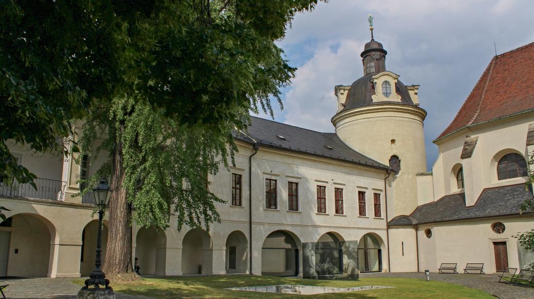 Okrouhlá věž je pozůstatkem hradu Olomouc