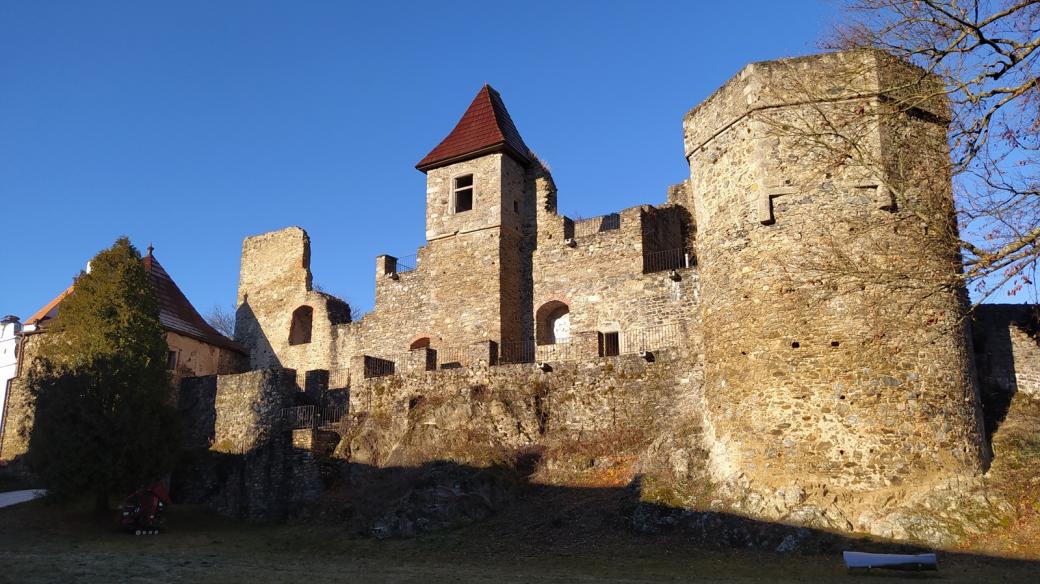 Hrad Klenová byl postaven ve 13. století
