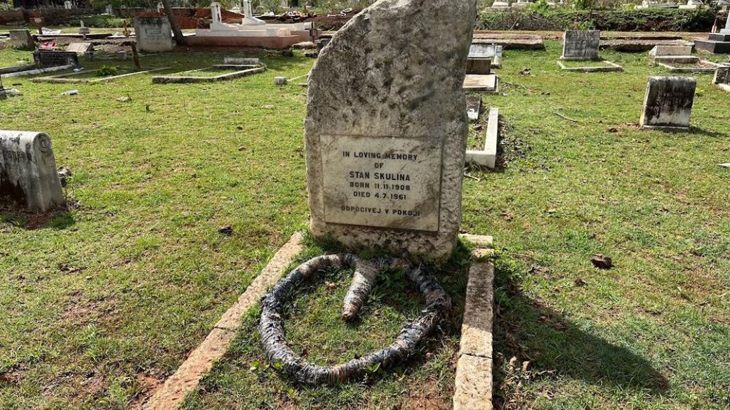 Expedice Z101, Keňa, hrob Stanislava Škuliny v Nairobi