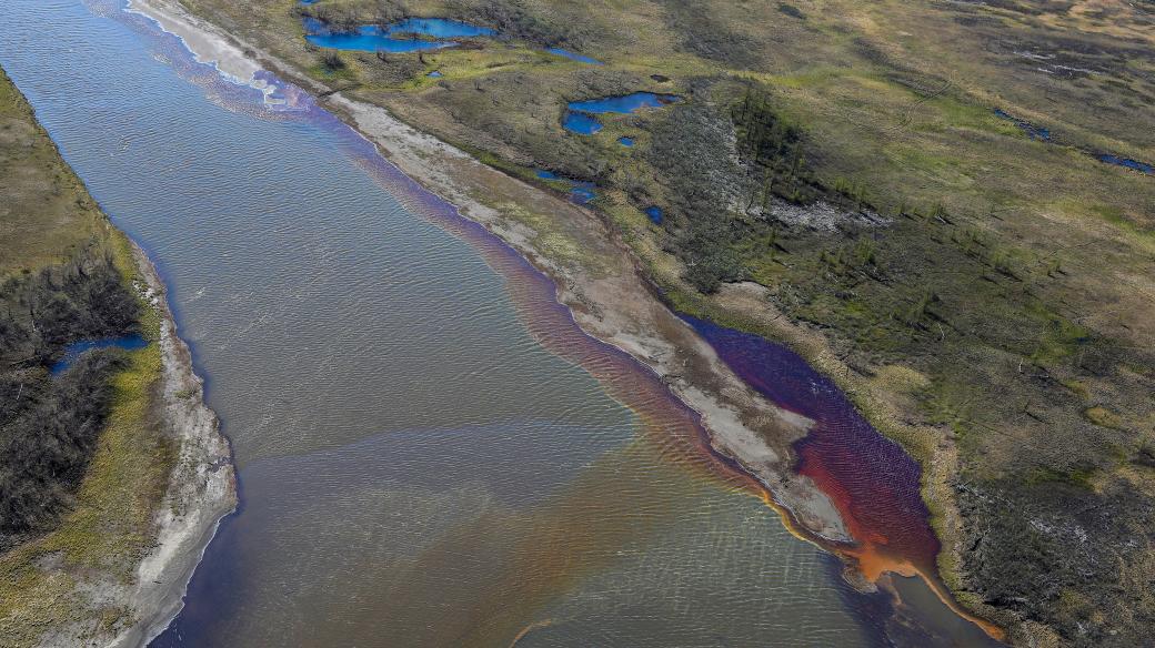 Norilsk - ropná havárie (Russia Fuel Spill)