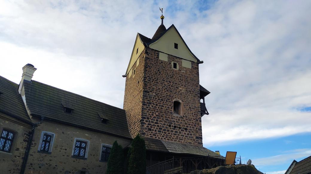 Věž hradu Loket