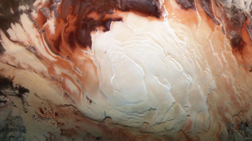 Útvar na jižním pólu Marsu. Mohla by tam být voda?