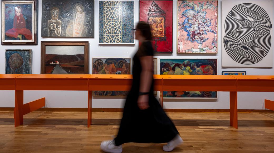 Galerie moderního umění v Hradci Králové připravuje výstavu Hledá se mistrovské dílo. Výstava prezentuje více než 200 děl ze sbírek Galerie moderního umění a bude otevřena od 7. října