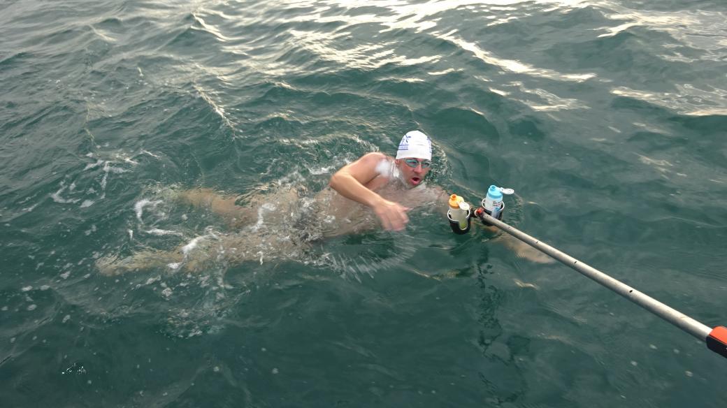 Dálkový plavec Michal Slanina z Jičína zdolal kanál La Manche