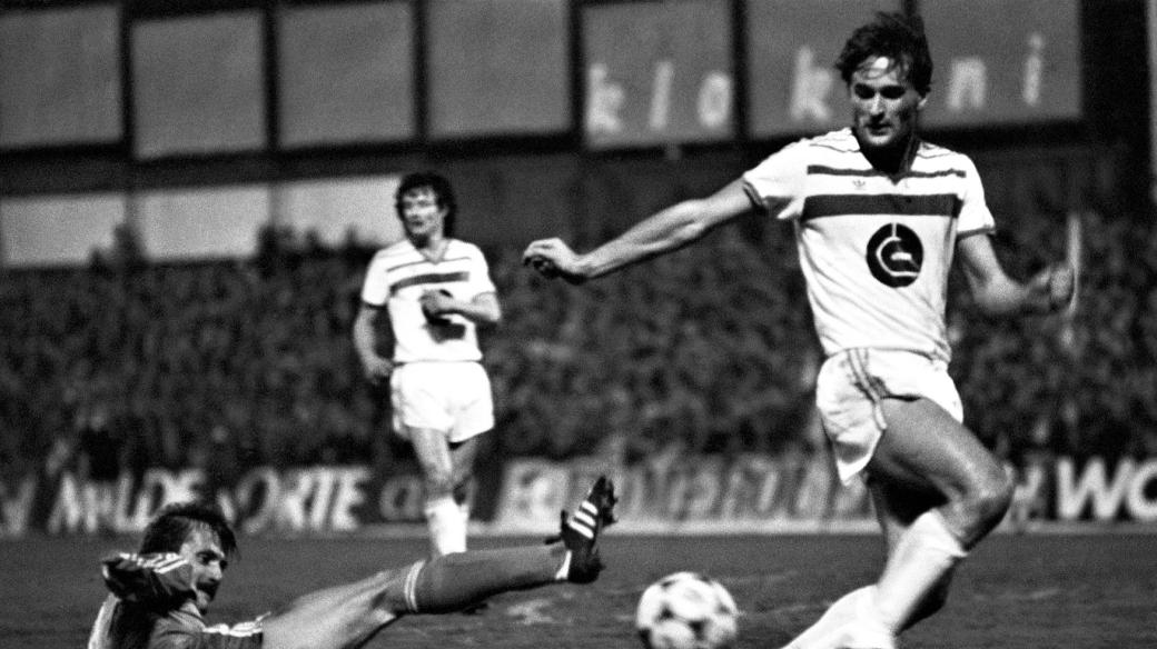 Fotbalová liga má občas i nečekané mistry. V roce 1983 kralovala Bohemians Praha, která si díky tomu zahrála i evropské soutěže. Které další ojedinělé tituly pamatuje česká a československá první liga?