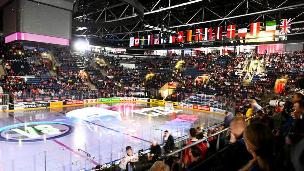 Které hokejové svatostánky hostily mistrovství světa?