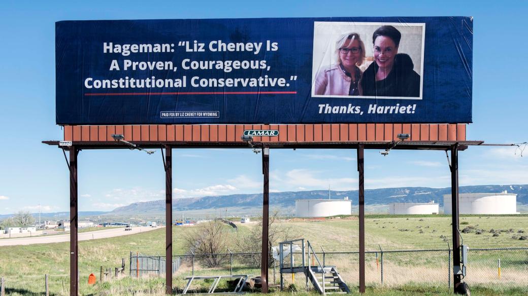 Liz Cheneyová a Harriet Hagemanová, kandidátky v Republikánských primárkách ve Wyomingu