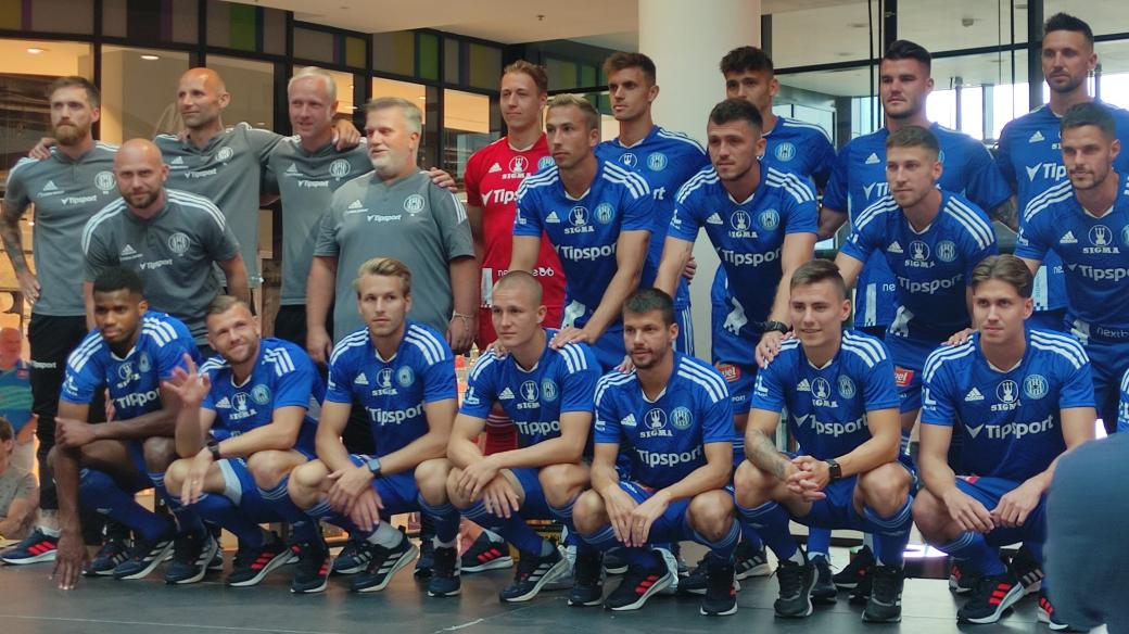 Fotbalisté SK Sigma Olomouc na představení v obchodním centru Šantovka
