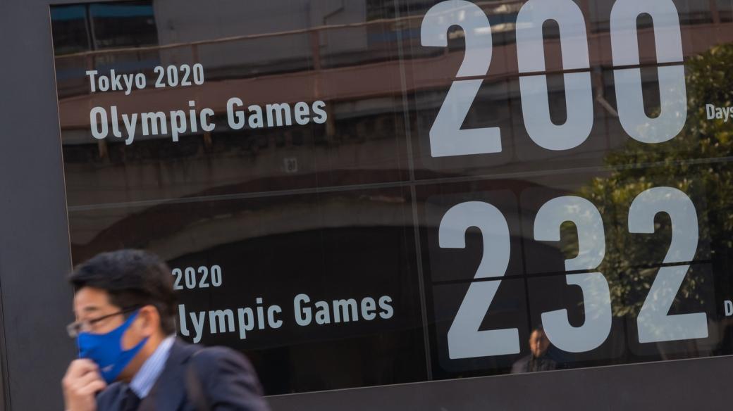 Hodiny v Tokiu počítají čas do oficiálního začátku olympijských her