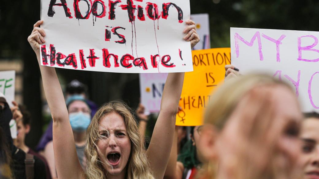 Z protestů proti zákazu potratů (Texas, 5. května 2022)