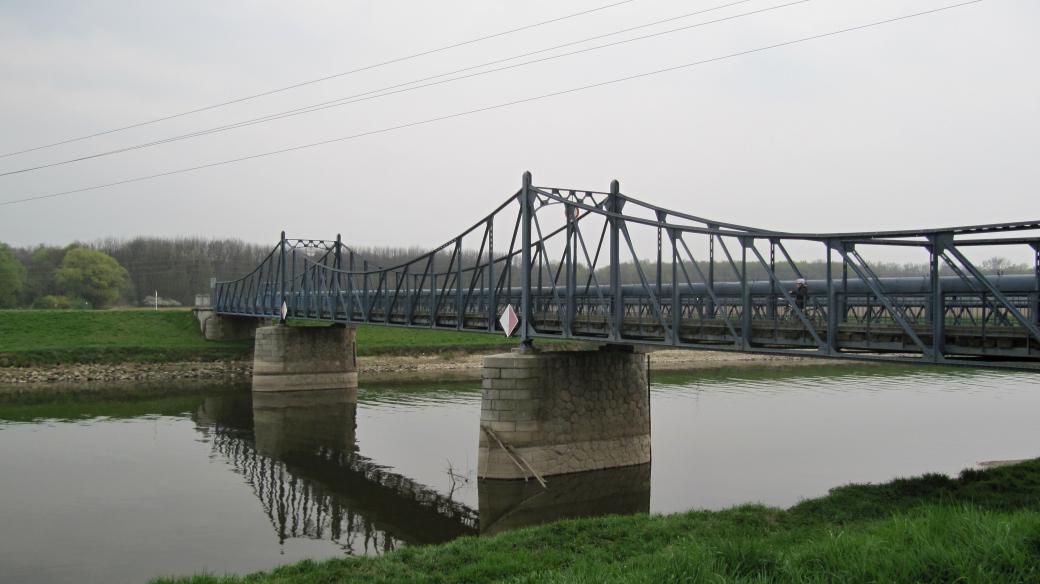 Most v Kostelanech nad Moravou
