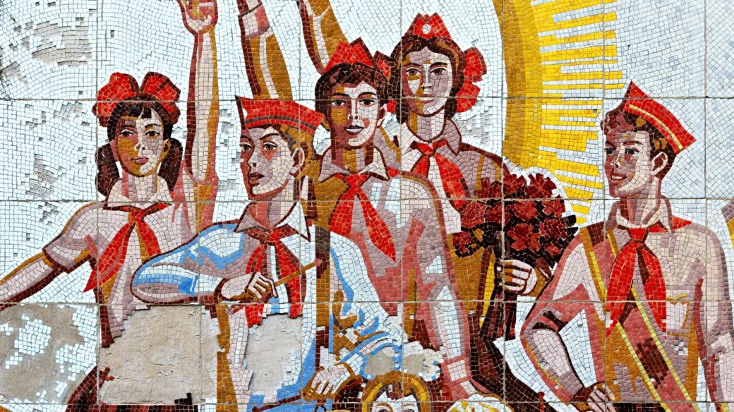 Pionýři na sovětské mozaice