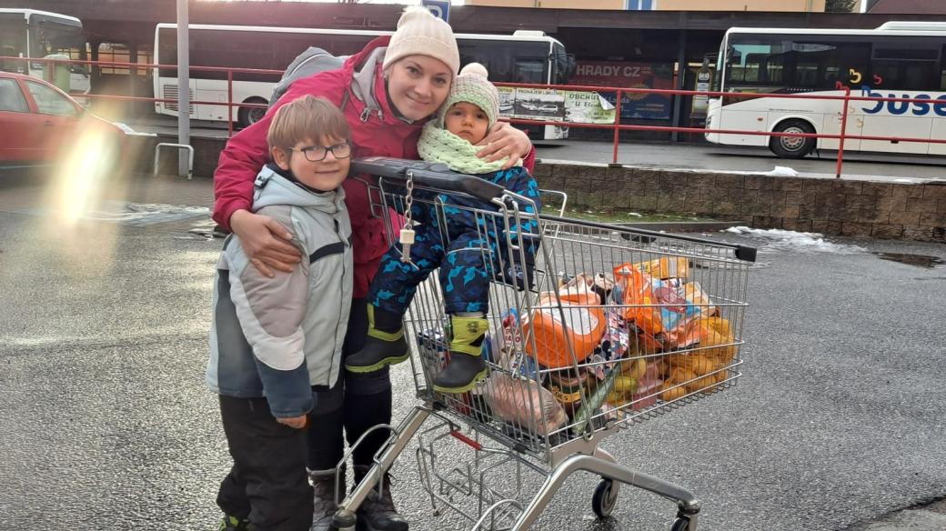 Samoživitelka Andrea z Vimperka je vděčná za potravinovou pomoc od města
