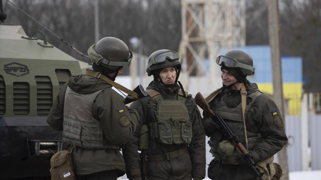 Vojáci Ukrajinské národní gardy v Charkově