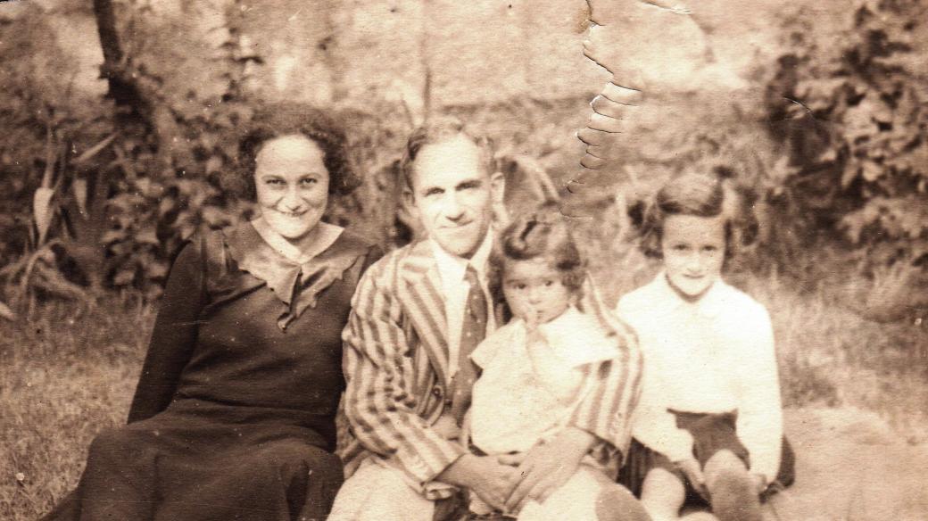 Emil Polák s manželkou Helenou a dcerami