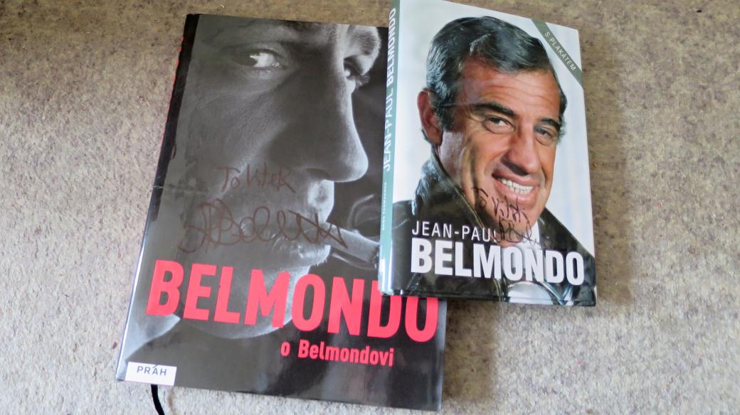 Vítek Formánek vlastní pět podepsaných knih od francouzského herce Belmonda