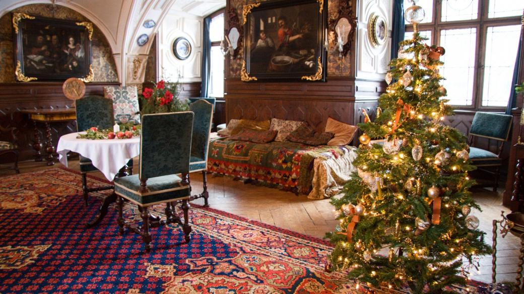 Vánočně vyzdobený interiér hradu a zámku ve Frýdlantu