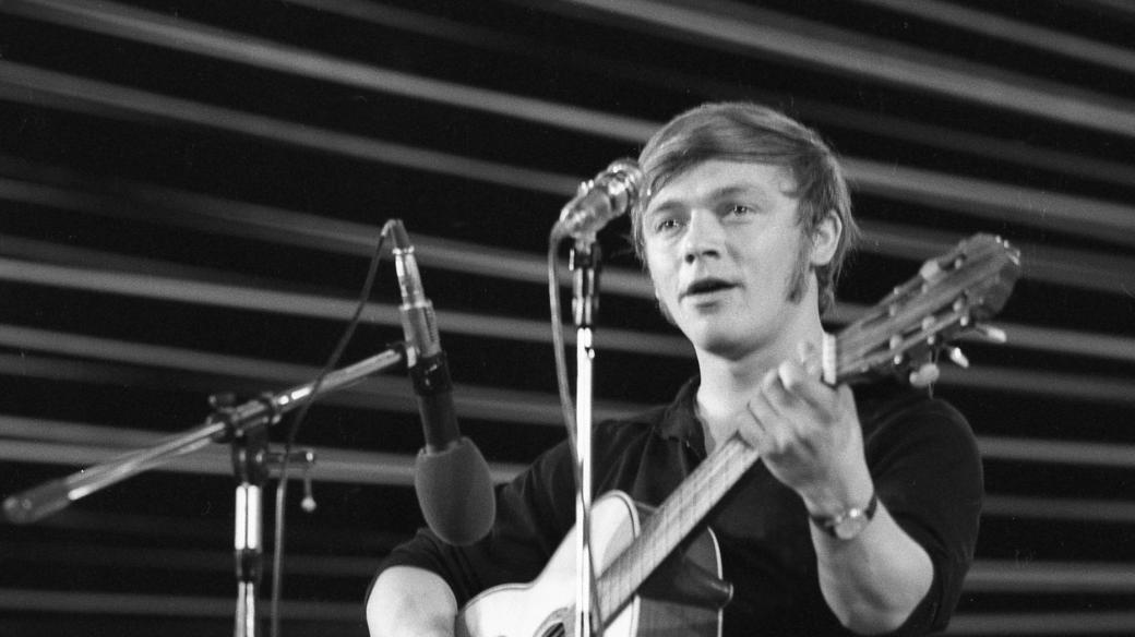 Karel Kryl na festivalu Bratislavská lyra v roce 1969