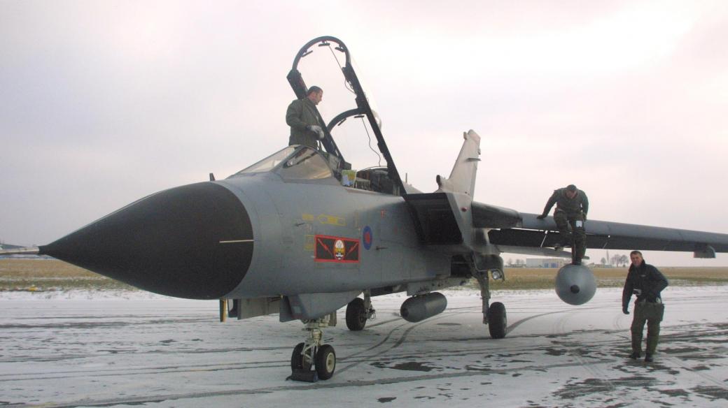 Vojenský stíhací letoun Tornado 617