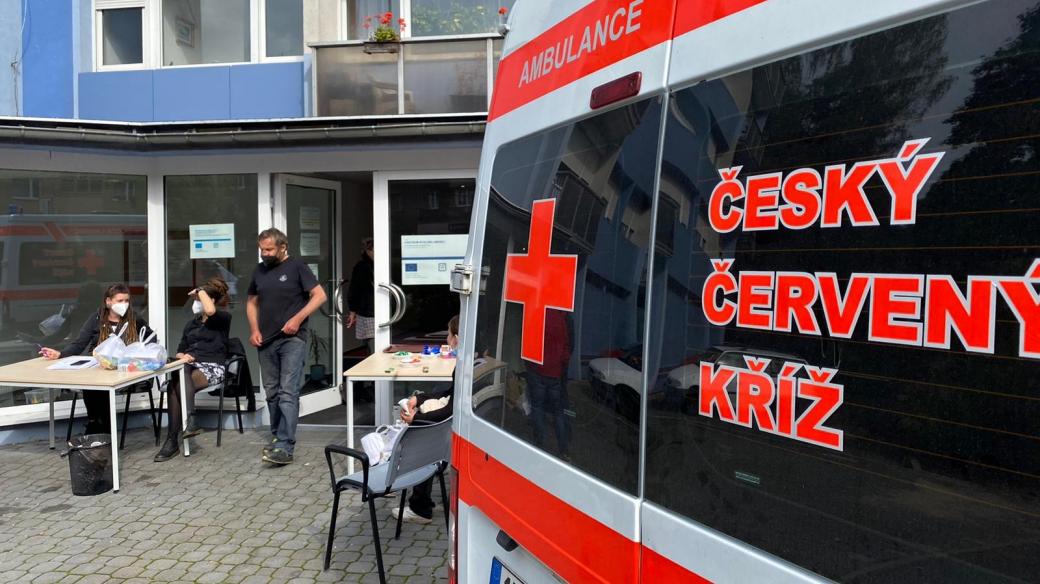 Město Liberec ve spolupráci s Českým červeným křížem očkuje lidi bez domova proti koronaviru