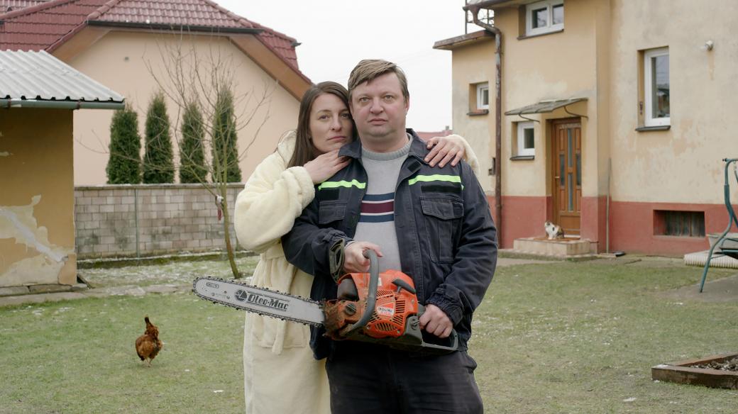Anna Polívková a Michal Isteník ve filmu Kdyby radši hořelo