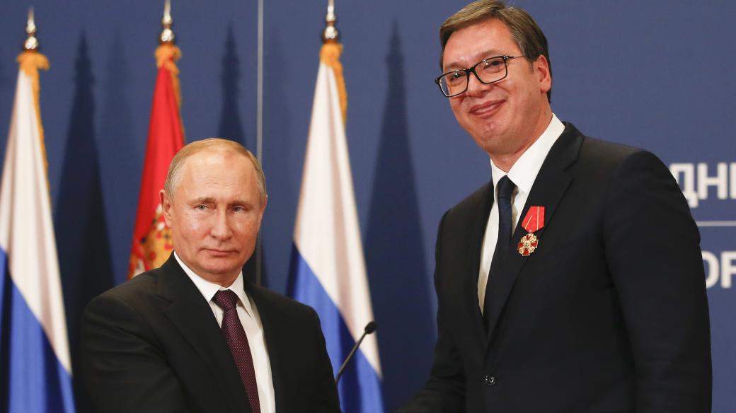 Ruský prezident Vladimir Putin a jeho srbský protějšek Aleksandar Vučić v roce 2019