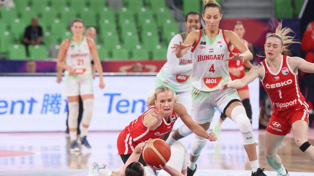 České basketbalistky mají z posledního EuroBasketu pachuť, především kvůli závěru čtvrtfinálového duelu s Maďarskem