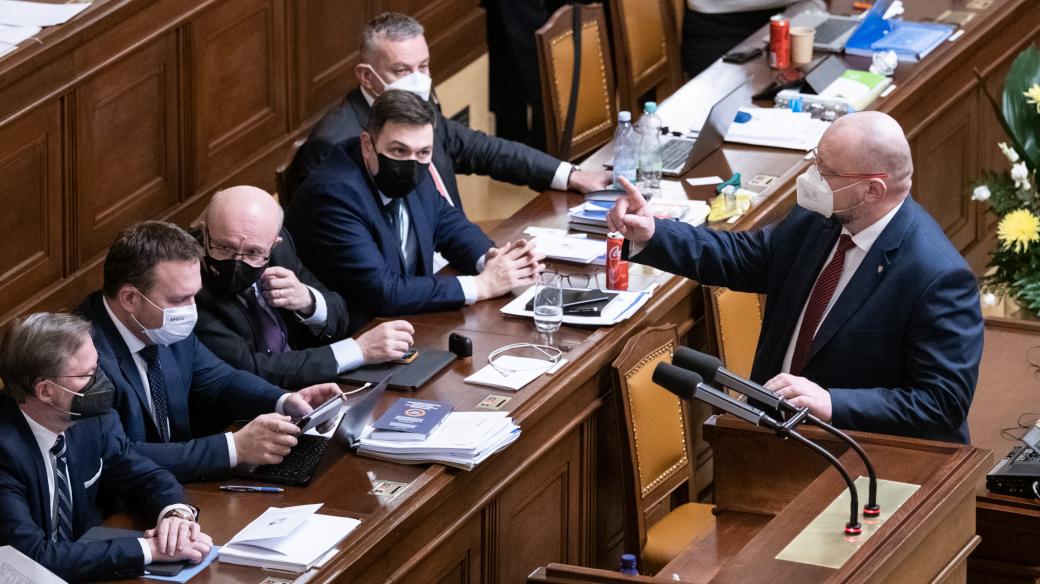 Jednání o důvěře vládě v Poslanecké sněmovně ČR.