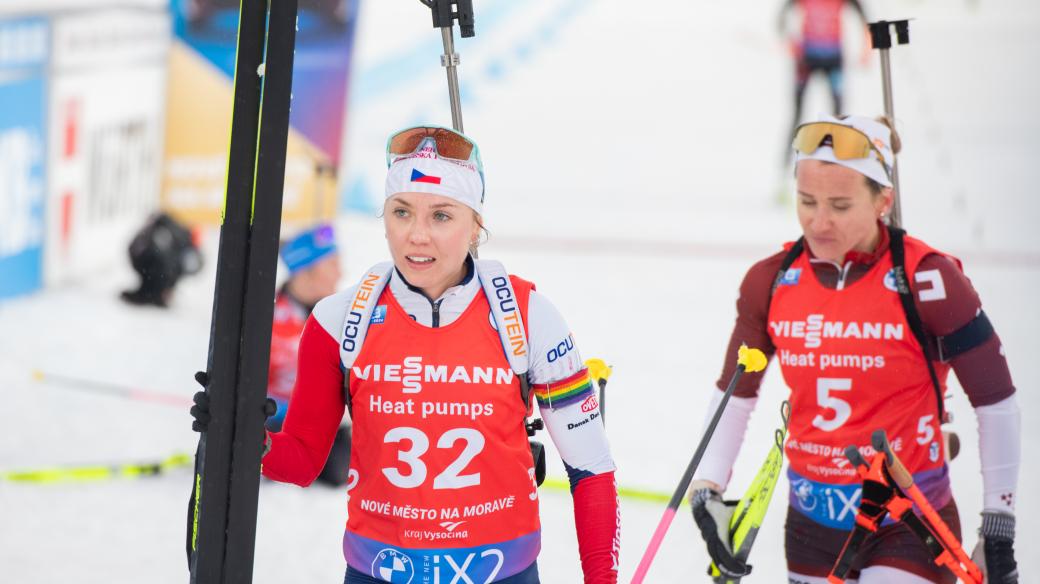 Tereza Voborníková si ve stíhacím závodě polepšila na třinácté místo