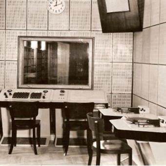 Vysílací pracoviště Československého rozhlasu Olomouc, snímek z května 1949