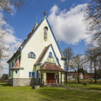 Rybniště Kostel sv. Josefa, postaven 1904, secesní prvky, arch. Anton Möller z Varnsdorfu