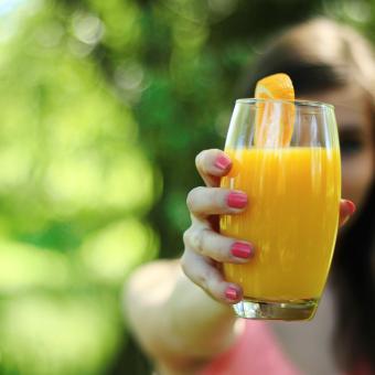 Pomerančová šťáva, pití, ovoce, zdraví, drink (ilustrační foto)