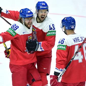 Čeští hokejisté se na šampinátu v roce 2022 zvedli i díky příletu Davida Pastrňáka