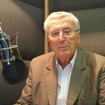 Antonín Přidal v brněnském rozhlasovém studiu