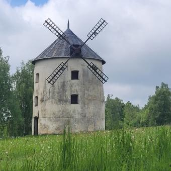 Větrný mlýn ve městě Libavá