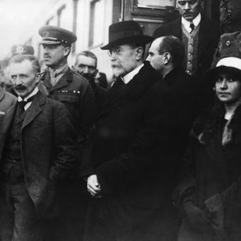 Tomáš Garrigue Masaryk při návratu z exilu v roce 1918