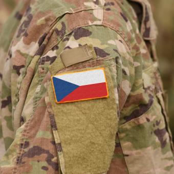 Voják, vojačka, uniforma