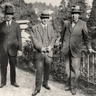 zleva: Dr. J. Krčmář, ministr zahraničí Edvard Beneš a Arnošt Heidrich na konferenci v Locarnu v r. 1925