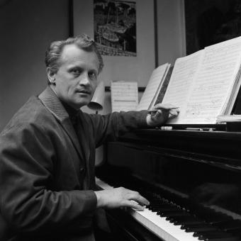 Jiří Šlitr u klavíru, 1965