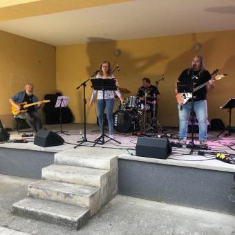 Vystoupení skupiny Wilsne! na Veselici v Oseku nad Bečvou