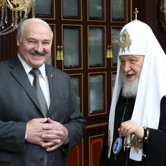 Běloruský prezident Alexandr Lukašenko a ruský patriarcha Kirill