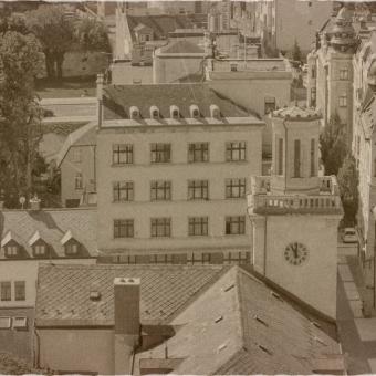 Ilustrační snímek budovy staré radnice v Jablonci nad Nisou - upraveno