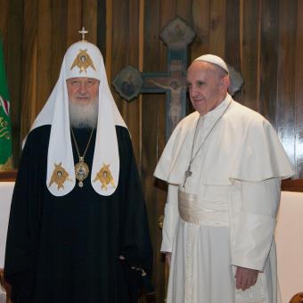 Patriarcha Kirill a papež František v roce 2016 při svém setkání na Kubě