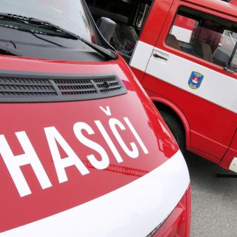 Na pražském Žižkově zasahují hasiči (ilustrační foto)