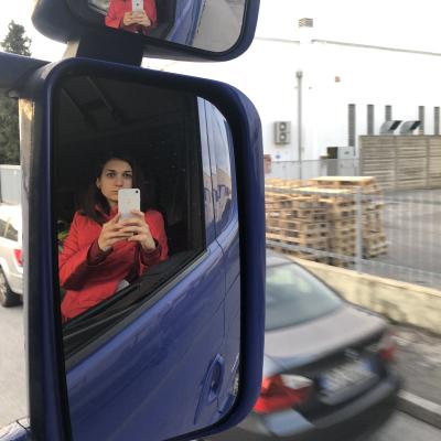 Kristýna Břeská v kamionu během cesty do Itálie