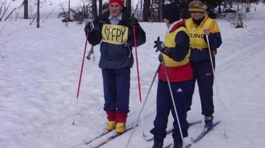 Pavel Belšan učí lyžovat nevidomé