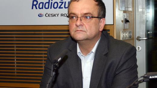Ministr financí Miroslav Kalousek odpovídal na otázky ve Dvaceti minutách Radiožurnálu