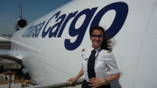 V současné době létá Eva Minaříková na letounu MD-11. Jejím snem však je obrovský Airbus A380