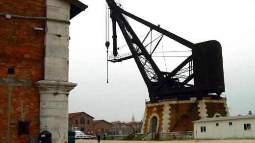 Benátské loděnice Arsenale hostí letos prestižní bienále už po čtyřiapadesáté